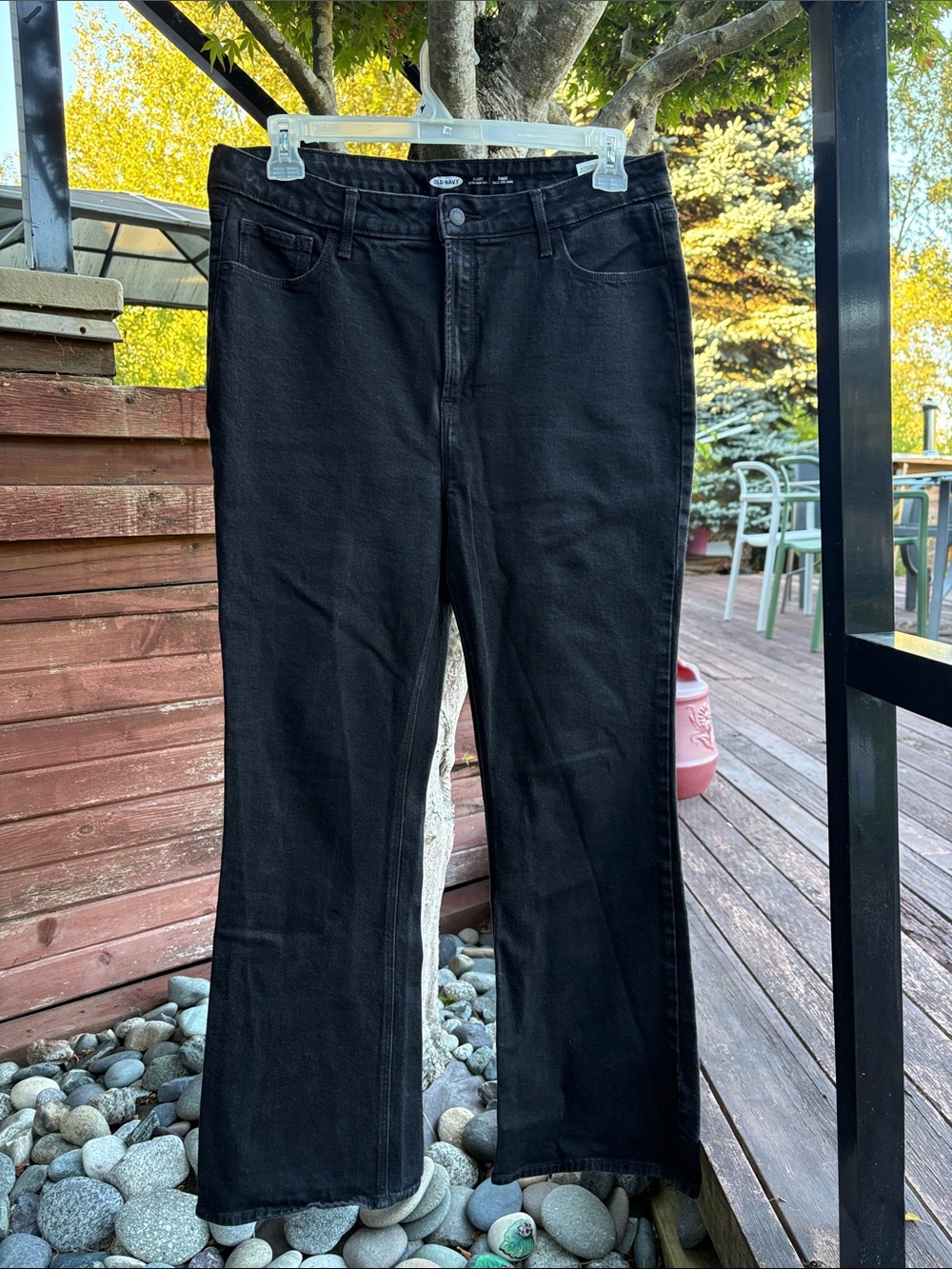 Old Navy Women's flare extra high rise Jeans in Black Like New